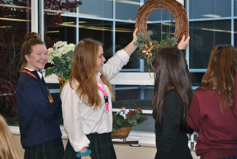 For many Mercy students, decorating for Christmas and listening to
carols is something to look forward to year-round. (Photo Credit: Megan Hutter)