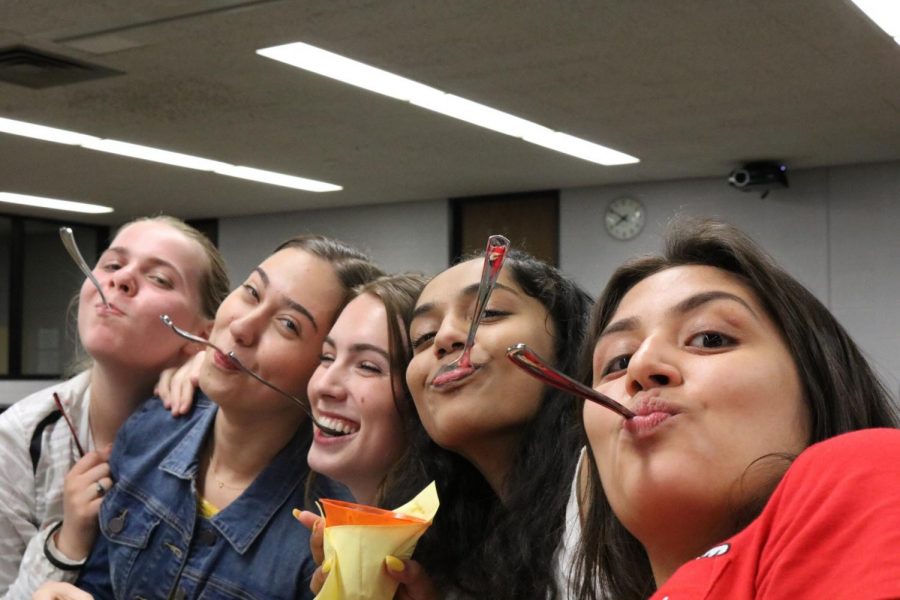 JCL juniors enjoy delicious gelato (from left to right: Maria Cafeo, Olivia Fras, Haley Williams, Priyanka John, and Sofia Mansoor)