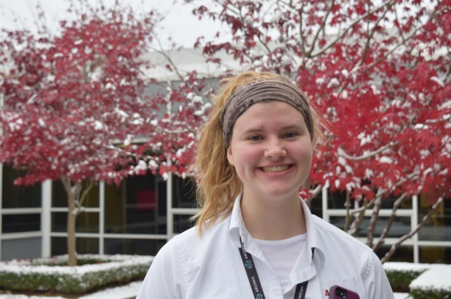 Senior Gabby Price has had numerous injuries that have put a strain on school, sports, and life in general, but she has learned that keeping a positive mindset during all of her struggles has been the most useful tool in recovering. Photo by Lydia Giroux